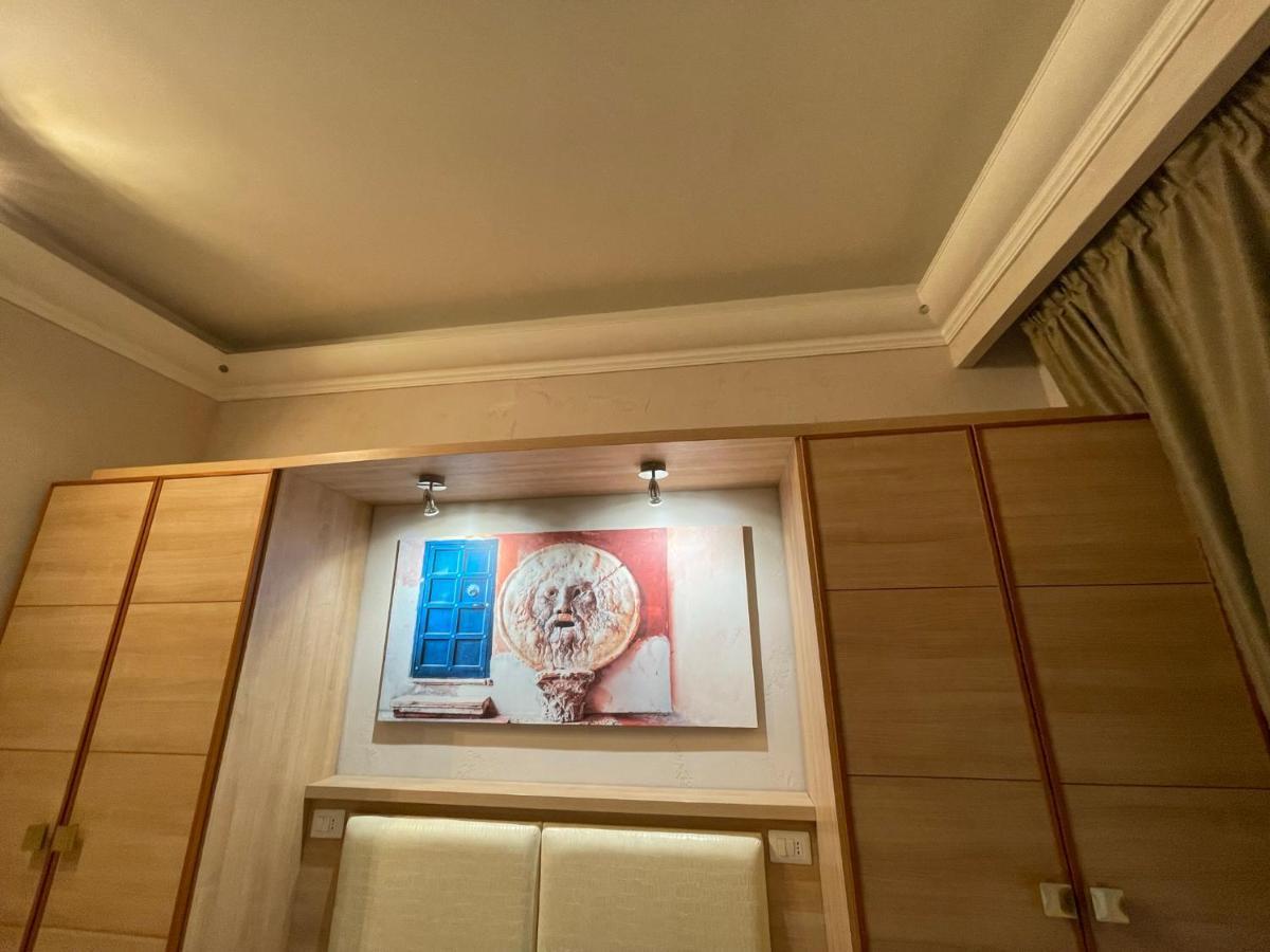 Spqr Suite - Rome — Photos 1